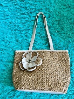Bueno Vintage Straw Tote with Leather Flower Accent